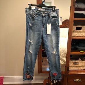 NEVER BEEN WORN W/ TAGS!! embroidered jeans